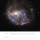 Word, Powerpoint y los programas de diseño fáciles han hecho mucho por nosotros. Aprovéchalos y crea un calendario. Esta es la página de enero de 2013 del calendario Hubble.