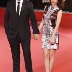 5c8b708f200000450470c3d3