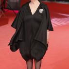 5c8b7092240000f7054d7c23