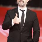 5c8b7094230000dd0424bc77