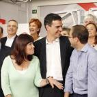 Los miembros de la Ejecutiva de Sánchez sonríen en la primera reunión que mantuvieron en julio de 2014. Dos años más tarde acabarían totalmente divididos.
