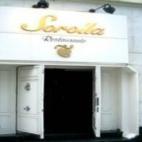 Era uno de los epicentros de la trama -hoy ya cerrado-, a medio camino entre el Meliá Fénix y Serrano 40. "Era su territorio de caza, allí se desenvolvía bien". Todos los días uno de los reservados estaba a nombre de Francisco Correa. Allí...