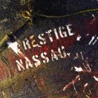 Detalle de uno de los restos del buque, llegado a la localidad coruñesa de Porto do Son en diciembre de 2004.