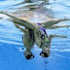 Las italiana Linda Cerruti y Costanza Ferro, bajo el agua