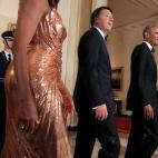 5c8b6d61240000f7054d734c