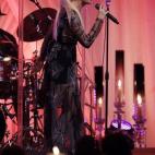 5c8b6d61240000f7054d734e