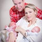 5c8ac7b6230000d50423b12c