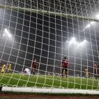 Messi festeja el gol ante Milán en la Liga de Campeones