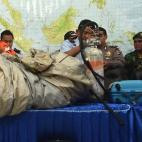 5c8a9a052500000704c940bd