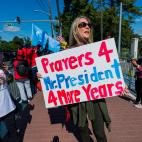 5f7c1877220000db8f82c17b