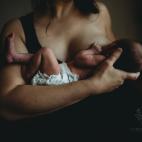 "Amamantar a un recién nacido"