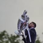 5c8aa9ea24000093024c367e