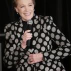 La actriz tiene 78 años y su filmografía cuenta con más de 20 títulos. Andrews, que tras Mary Poppins protagonizaría el musical Sonrisas y lágrimas, no ha cantado desde 1988 cuando tuvo que ser operada de una enfermedad de laringe.