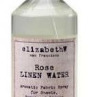 Aunque planchar no es la tarea más relajante del mundo (al menos para mucho), sí resulta reconfortante vestirte con ropa sin arrugas. Y si huele bien... mucho mejor. Vía Laconicum.