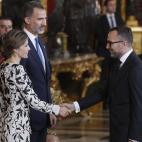 5c8b5f202000009e04709762