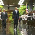 5c8b3bee20000043047073df