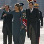 La reina Letizia y el presidente del Gobierno, Mariano Rajoy, a su llegada a la celebración de la pascua Militar, un acto celebrado en el Palacio Real presidido por vez primera por Felipe VI.