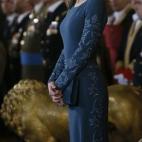 Doña Letizia, durante la celebración de la Pascua Militar, a la que asisten representantes de las instituciones del Estado, los tres Ejércitos y la Guardia Civil, un acto celebrado en el Palacio Real que presidió por vez primera Felipe VI.