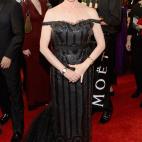 5c8aa2b6250000e203c9550a