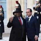 5c8a9ab2360000a61b6baff2