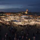 Además de lo económico que puede ser un billete de avión a Marrakech, la ciudad también se puede disfrutar con muy poco dinero. Un lugar clave en el que puedes encontrar de todo es la Plaza de Jamaa el Fna, que tiene vida tanto de día como ...