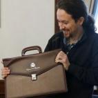 5c8ab9fb230000040123968b