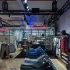 5c8aa418230000d504236843