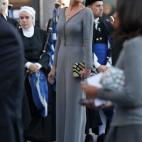 5c8acff22400000a05a3bc09