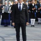 5c8acff72500000704c9b1a6