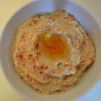 Los ingredientes son los de siempre &mdash;garbanzos cocidos, s&eacute;samo, aceite, ajo, comino y lim&oacute;n&mdash; y la receta la puedes encontrar aqu&iacute;.