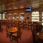 El resplandor es uno de los libros más terroríficos de la historia. Su autor, Stephen King, se inspiró para escribirla en sus propias experiencias paranormales dentro del Hotel Stanley, en Estes Park (Colorado). El hotel, inaugurado en 1909, ...