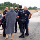 Los bomberos han tenido que rescatar a varias personas atrapadas en sus veh&iacute;culos en Vinaroz
