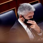 El ministro del Interior, Fernando Grande-Marlaska durante la segunda sesi&oacute;n del debate.