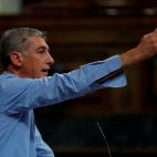 El diputado de EH Bildu Oskar Matute interviene en el debate.