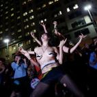 5c8b75ea250000e203cab9cc