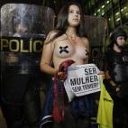 5c8b75eb230000dd0424ca3f