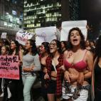 5c8b75ef230000d50424ca4e