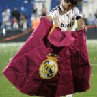 5c8a6bc42000009d036f2293