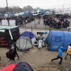 5c8b7a75360000c81a6d2efc