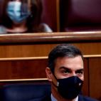 El presidente del Gobierno, Pedro S&aacute;nchez durante la intervenci&oacute;n de Ignacio Garriga (Vox).