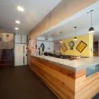 El ganador es el Home Lisbon Hostel, en Lisboa (Portugal), anteriormente citado como ganador en la categoría de Mejor hostel mediano. En la imagen, el siguiente en la lista como mejor hostel de Europa, Yes! Lisbon Hostel.