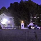 5c8b5ad8360000c81a6cdf40