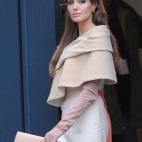 5c8a7613250000e203c91243