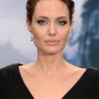 5c8a7619260000f903fe6071