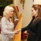 5c8a761a260000e104fe6073