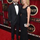 5c8a9bdb230000dd042353d6