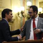 5c8a49982400000a05a2e290