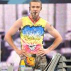 5c8aaa63230000d5042377e2