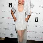 5c8b7dd5240000f404a4db19