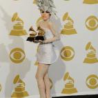 5c8b7dd8360000e01c6d387f